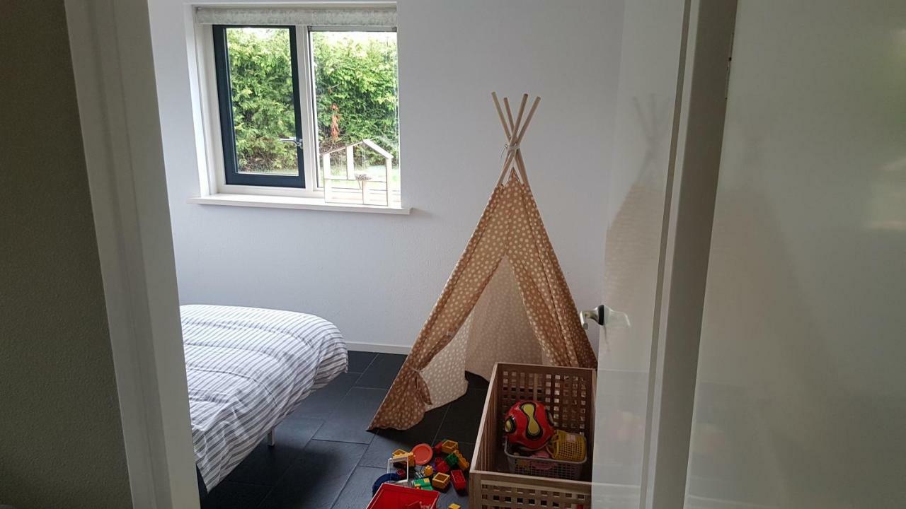Luxus Familienvilla Mit Jacuzzi & Sauna Tzummarum Eksteriør bilde