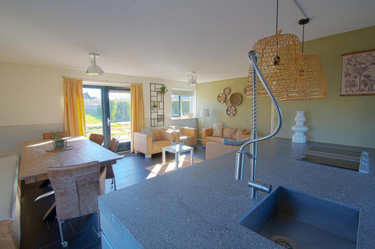 Luxus Familienvilla Mit Jacuzzi & Sauna Tzummarum Eksteriør bilde