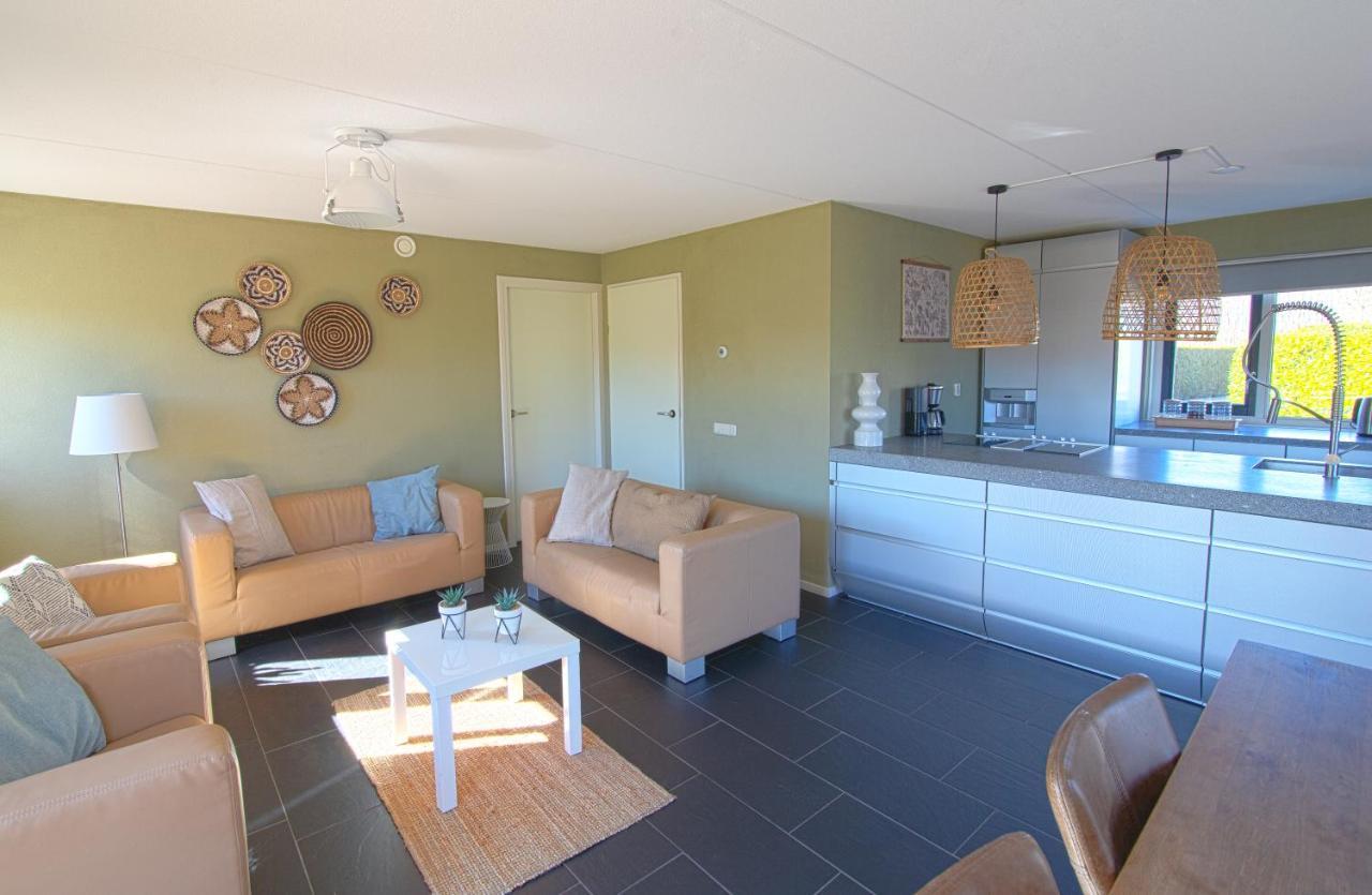 Luxus Familienvilla Mit Jacuzzi & Sauna Tzummarum Eksteriør bilde