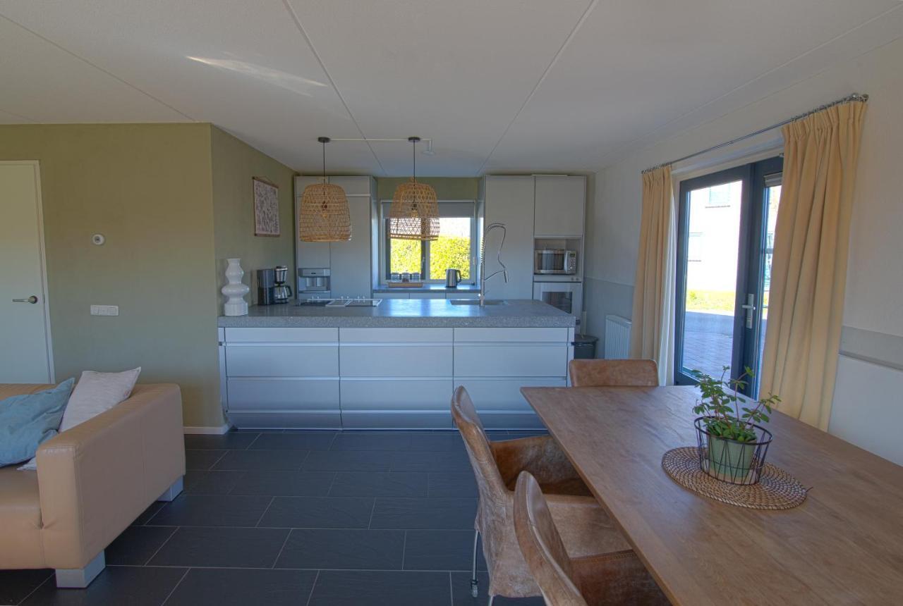 Luxus Familienvilla Mit Jacuzzi & Sauna Tzummarum Eksteriør bilde